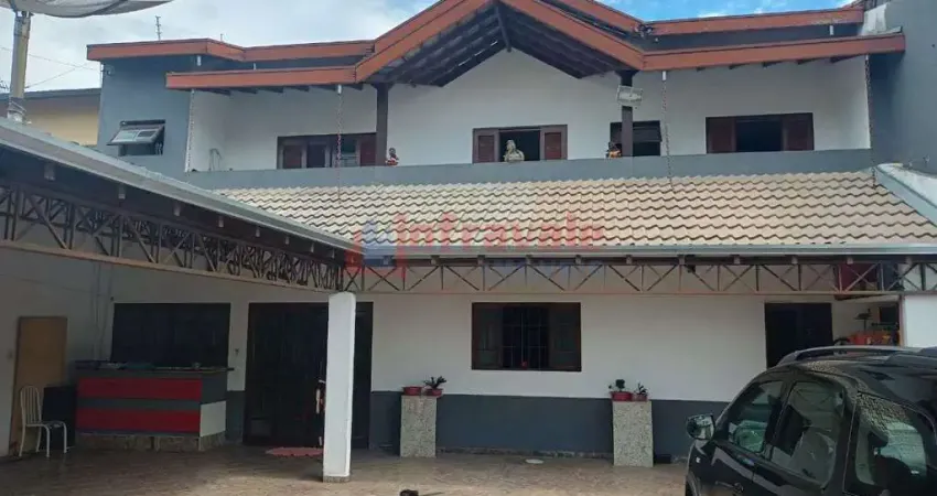 Sobrado com 4 quartos, Jardim Santa Maria, Jacareí - R$ 950 mil, Cod: 11520
