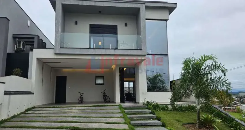 Sobrado de Condomínio com 4 quartos, Condomínio Residencial Fogaça, Jacareí - R$ 1.6 mi, Cod: 14126