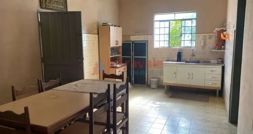 Chácara com 3 quartos, Jardim São Gabriel, Jacareí - R$ 650 mil, Cod: 14032