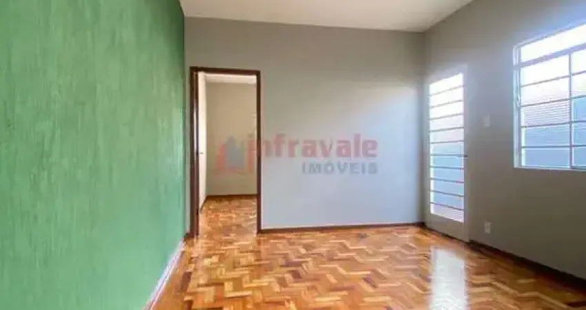 Casa com 2 quartos, Parque Santo Antônio, Jacareí - R$ 290 mil, Cod: 13661