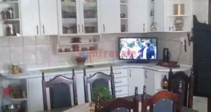 Casa com 4 dorms, Jardim Santa Maria, Jacareí - R$ 650 mil, Cod: 13951