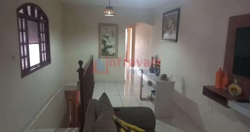 Casa com 2 quartos, Parque Santo Antônio, Jacareí - R$ 290 mil, Cod: 13663