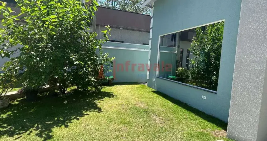 Sobrado de Condomínio com 3 quartos, Jardim Jacinto, Jacareí - R$ 1.2 mi, Cod: 12535