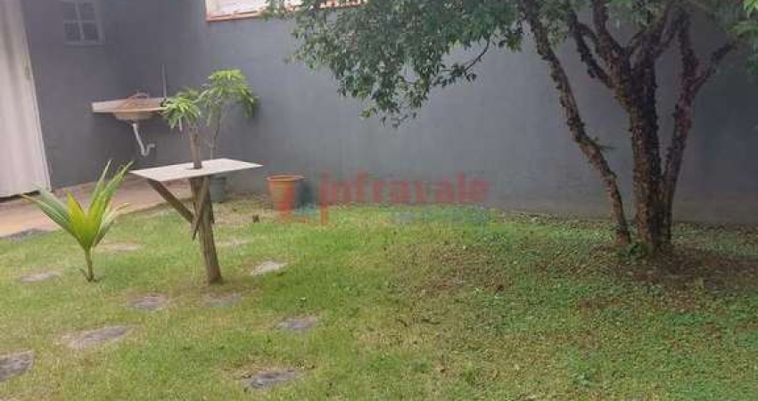Casa de Condomínio com 3 quartos, Jardim Califórnia, Jacareí - R$ 1.35 mi, Cod: 13147