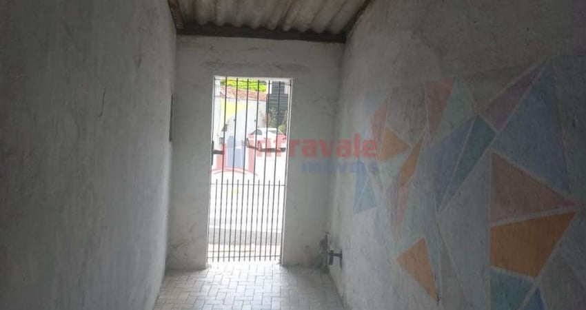 Casa com 1 dorm, Centro, Jacareí - R$ 300 mil, Cod: 12693