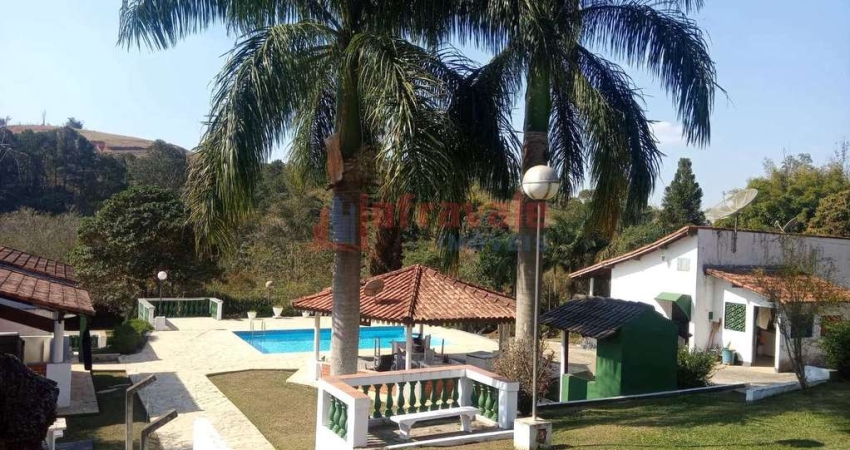 Chácara com 3 quartos, Jardim Colônia, Jacareí - R$ 2.1 mi, Cod: 10554