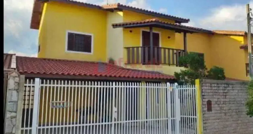 Sobrado com 3 quartos, Cidade Jardim, Jacareí - R$ 745 mil, Cod: 12998