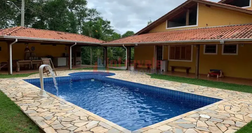 Chácara com 4 quartos, Lagoa Nova, Guararema - R$ 950 mil, Cod: 10731