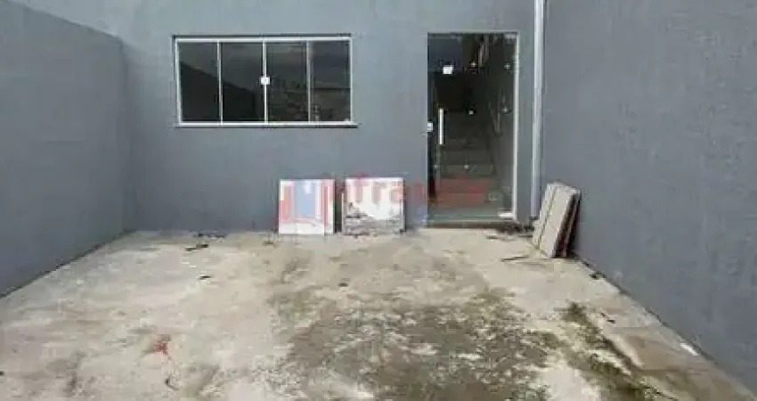 Sobrado com 2 quartos, Cidade Salvador, Jacareí - R$ 300 mil, Cod: 14835