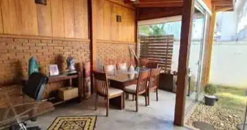 Sobrado de condomínio com 3 quartos, são joão, jacareí - r$ 740 mil, cod: 10930