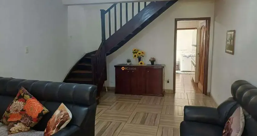 Casa de Vila 2 Dormitórios 2 vagas de Garagem Coberta