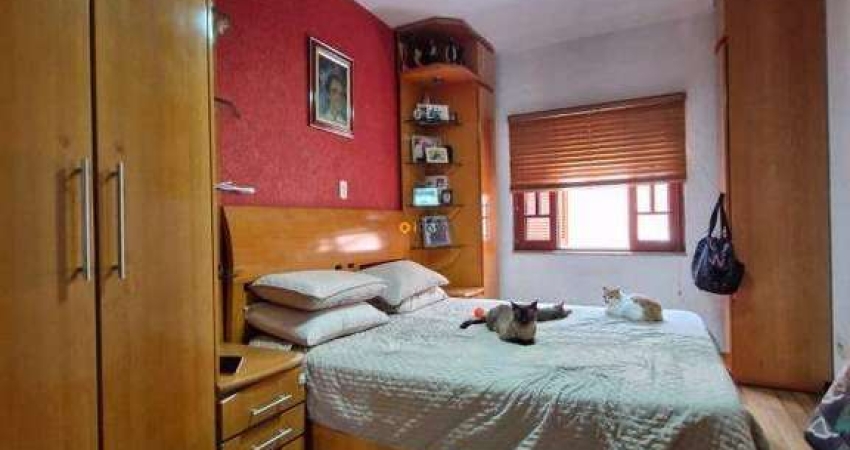 Casa com 3 suítes, 4 vagas de garagem no Jardim da Saúde.