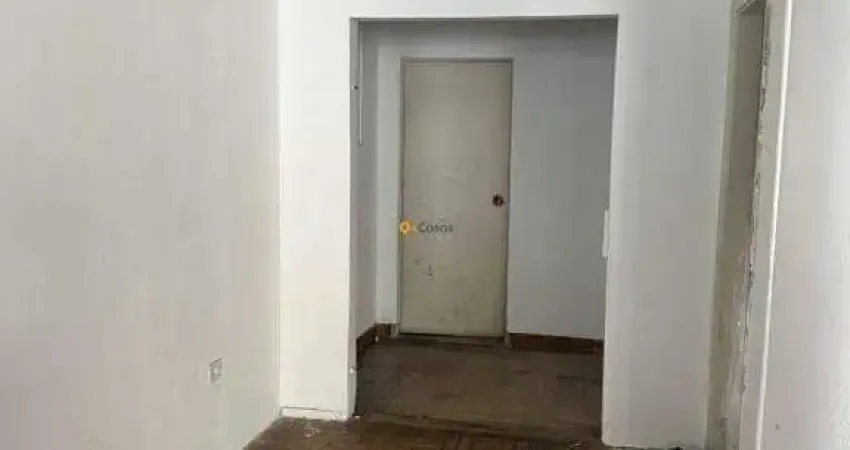 EXCELENTE OPORTUNIDADE LOCAÇÃO EM PRÉDIO HISTÓRICO