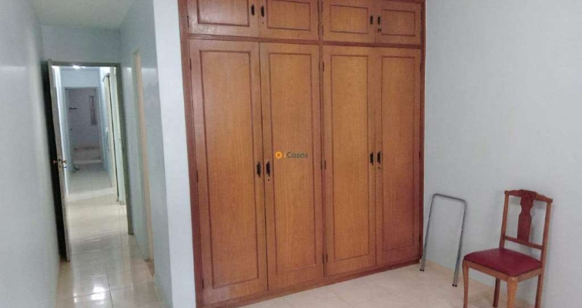 SOBRADO à venda, 3 quartos, 3 suítes, 4 vagas, Bosque da Saúde - São Paulo/SP