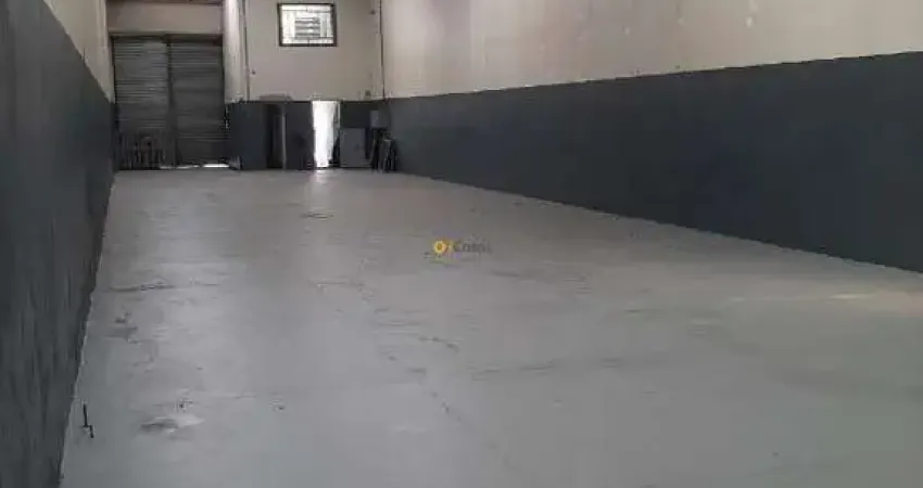 Galpão Industrial com 320 metros, entrada para container e portão automático