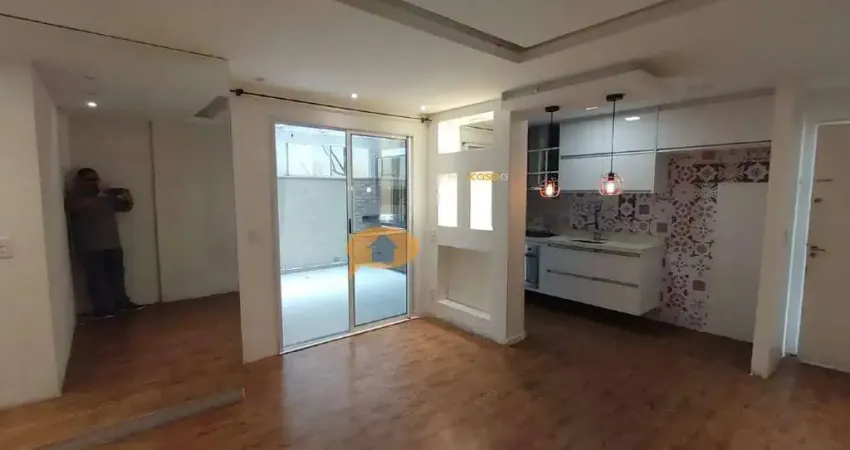 Apartamento com 03 dormitórios e 01 vaga - Cursino