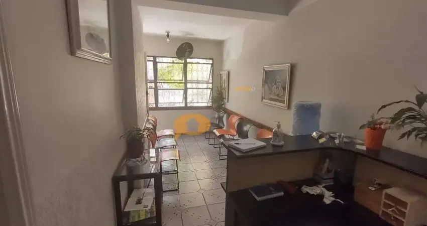 Sobrado a venda com 08 salas e 02 vagas