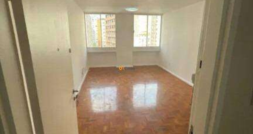 O apartamento está localizado no bairro Cerqueira César com 4 quartos sendo 1 suíte e 3 banheiros, excelente localização em uma das áreas mais nobres