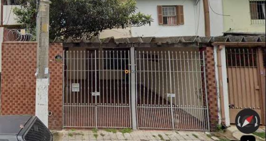 Casa ampla e bem localizada com 4 dormitórios e 2 vagas – conforto e praticidade na Zona Sul