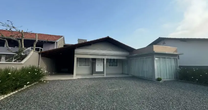 Casa 05 dormitórios à venda, r$ 950.000,00 - bairro gravata em navegantes/sc