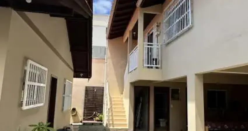 02 casas de alvenaria a 170 metros do mar, meia praia, navegantes/sc r$1.200.000,00!