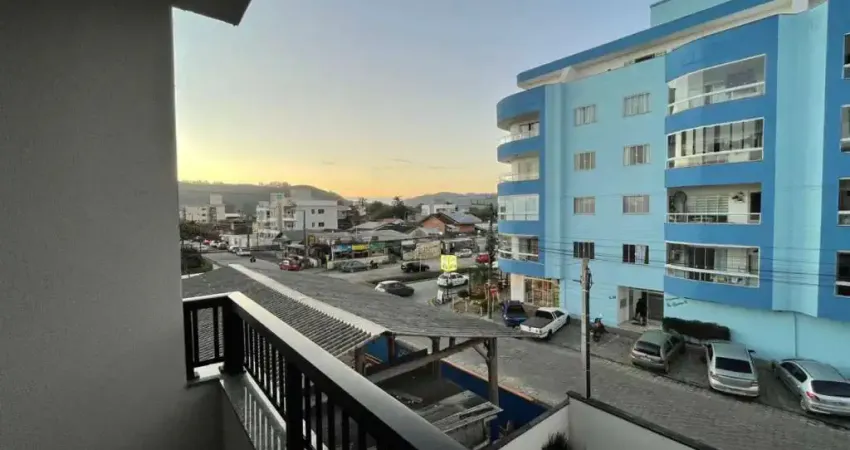 Apartamento 2 dormitórios, 800 metros do mar, r$495.000,00, gravatá, navegantes/sc!