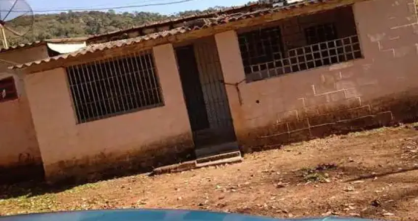 Sítio para Venda em Igaratá, PX AO BAIRRO  PEÃO, 2 dormitórios, 1 banheiro, 15 vagas