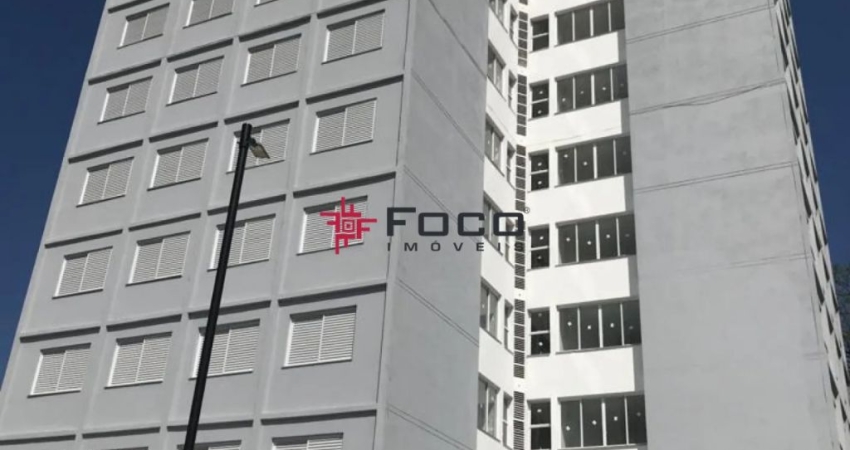 Apartamento térreo - Ed Morada dos Pássaros - Vila Marcarenhas - 1 suíte com closet - 48m²