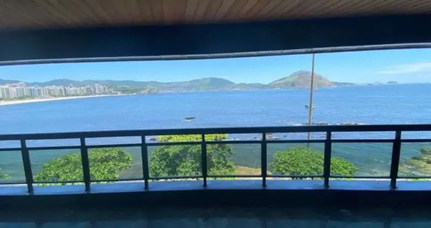 À Venda – Apartamento Único com Vista Exuberante para o Mar