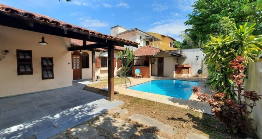Imóvel para aluguel e venda  com 3 quartos em Serra Grande - Niterói - RJ