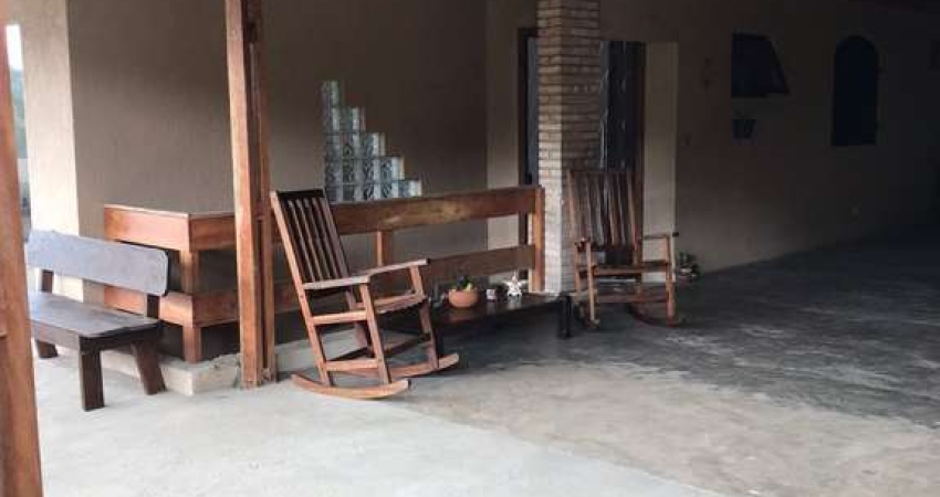 Casa - Padrão, para Venda em Itapecerica da Serra/SP