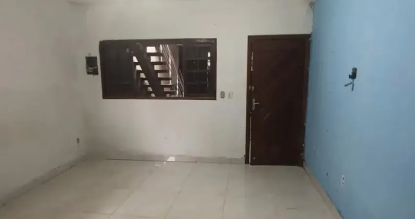 Sobrado com 2 Casas independentes com excelente valor