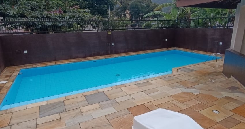 Cobertura a venda praia da enseada a 600 metros da praia