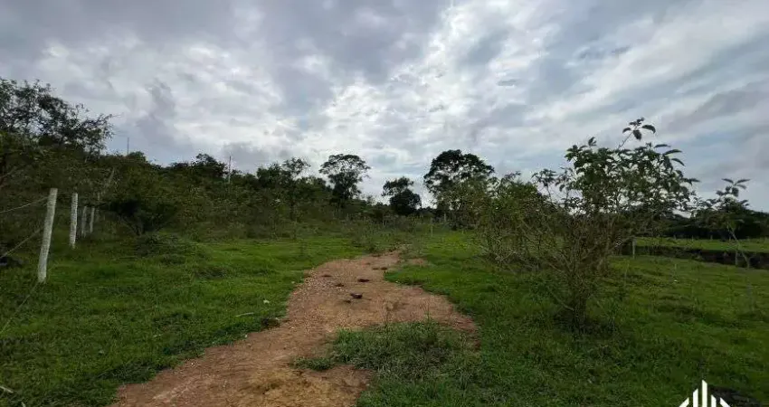 Chácara para venda tem 2500 metros quadrados em Centro - Abadiânia - GO