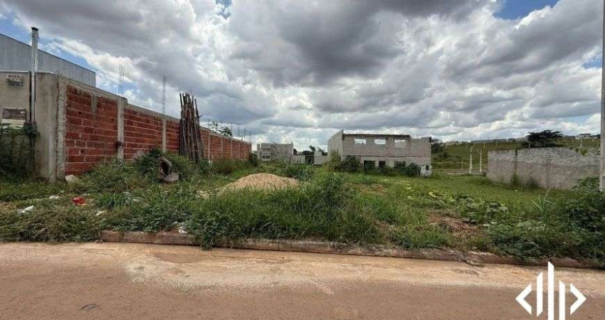 Imóvel para venda possui 300 metros quadrados em Residencial Cerejeiras II Etapa - Anápolis - GO