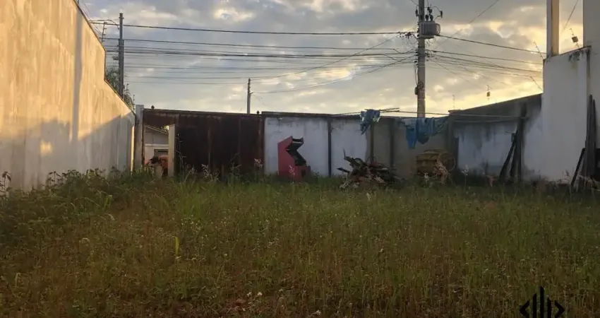 Imóvel para venda possui 300 metros quadrados em Maracananzinho - Anápolis - GO