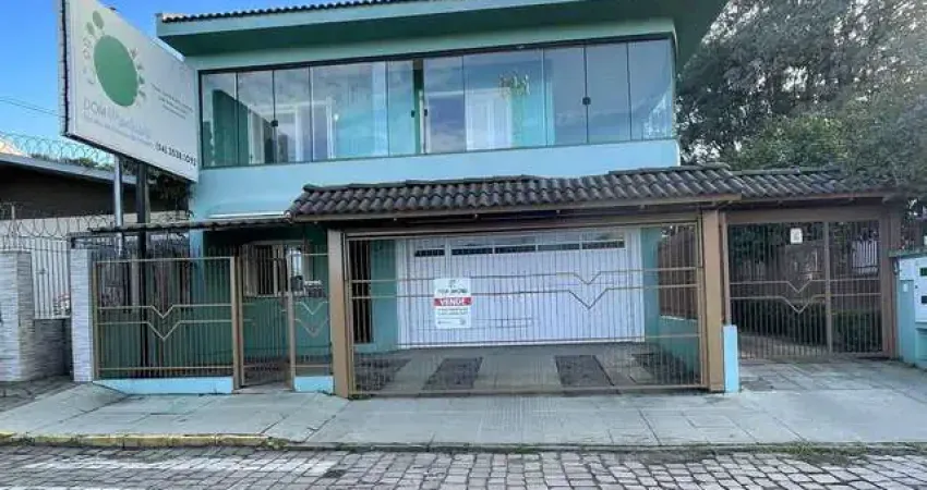 Casa com 3 quartos à venda na Ana Rech, Caxias do Sul 