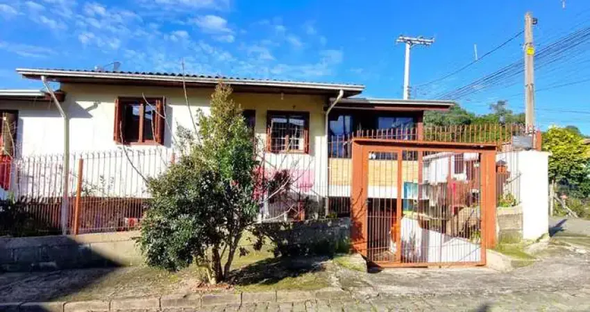 Casa à venda no bairro Cidade Nova - Caxias do Sul/RS