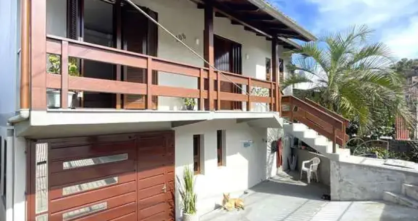 Casa com 3 quartos à venda em Serrano, Caxias do Sul 