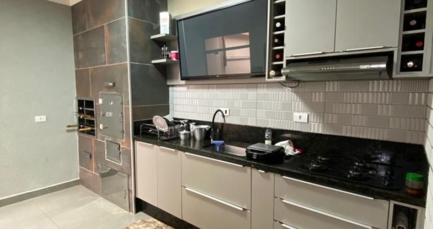 Casa moderna e completa à venda no Jardim Tóquio – Maringá