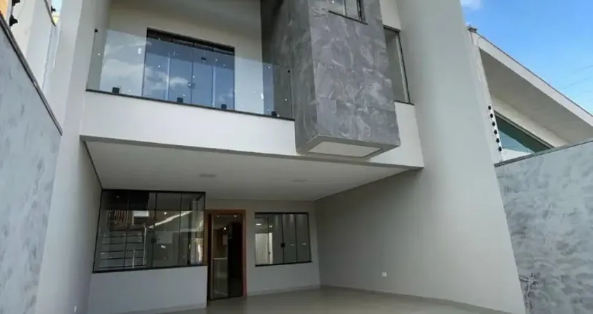 Casa com 4 quartos à venda na Rua Pioneiro Abílio Gaspar, 231, Parque Avenida, Maringá