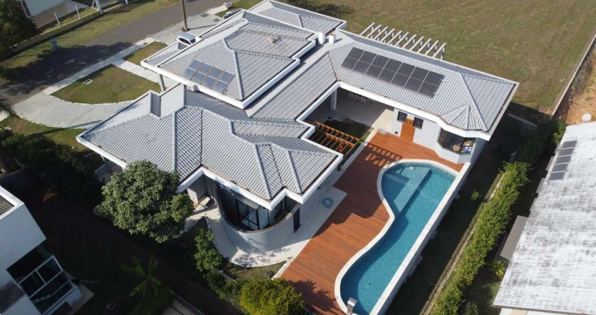 Casa Alto Padrão para Venda em Sorocaba, Cond. Vale do Lago, 3 dormitórios, 3 suítes, 5 banheiros, 5 vagas