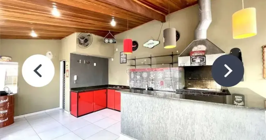 Sobrado para Venda em Sorocaba, Parque São Bento, 3 dormitórios, 1 suíte, 2 banheiros, 2 vagas