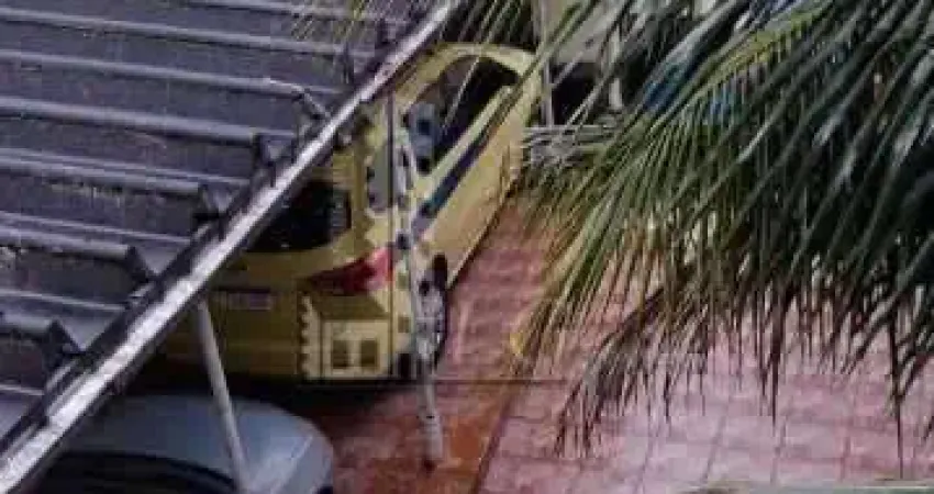 Casa com 2 quartos à venda na Rua Detetive Parada, Vila Kosmos, Rio de Janeiro