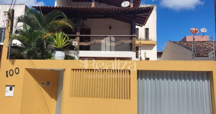 Casa com 4 quartos à venda no Castália, Itabuna 