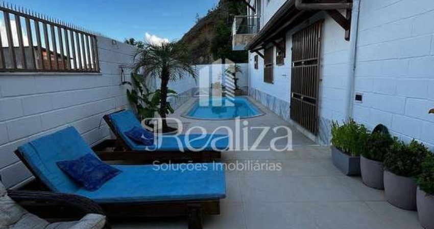 CASA A VENDA  HA POUCOS METROS DA PRAIA EM OLIVENÇA, ILHÉUS BAHIA.