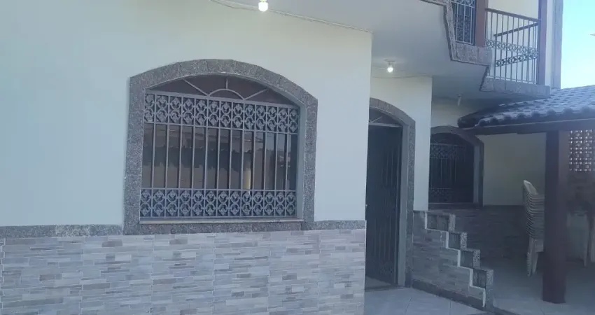 Casa Ampla com 3 Quartos na Taquara