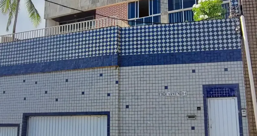 Apartamento Amplo, 3/4 com Dependência, Vista mar em Amaralina. CRECI 6857.