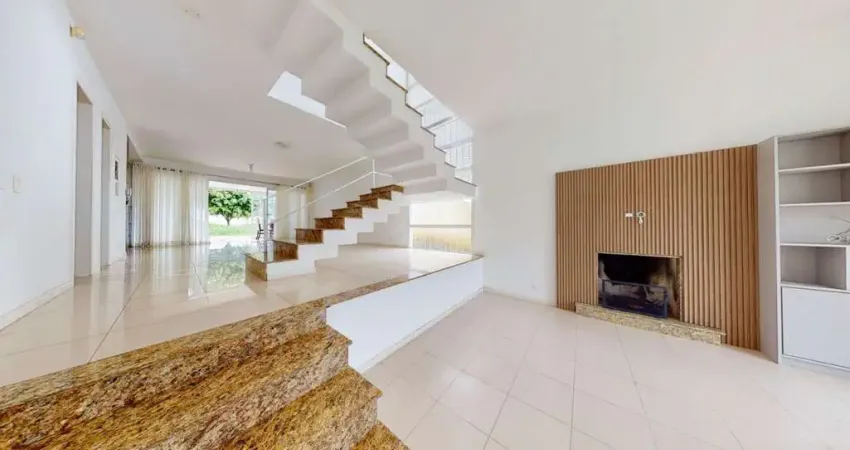 Casa com 4 quartos para alugar no Córrego Grande, Florianópolis 