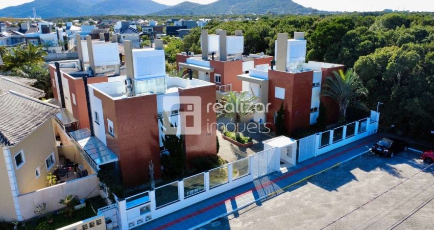 Casa em condomínio fechado com 3 quartos para alugar no Campeche, Florianópolis 